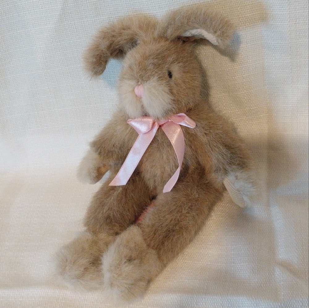 Hopscotch Russ Berrie 17" Stuffed Bunny Rabbit